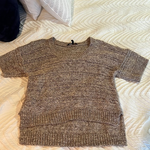 Chunky Knit Short Sleeve Sweater - Picture 1 of 3